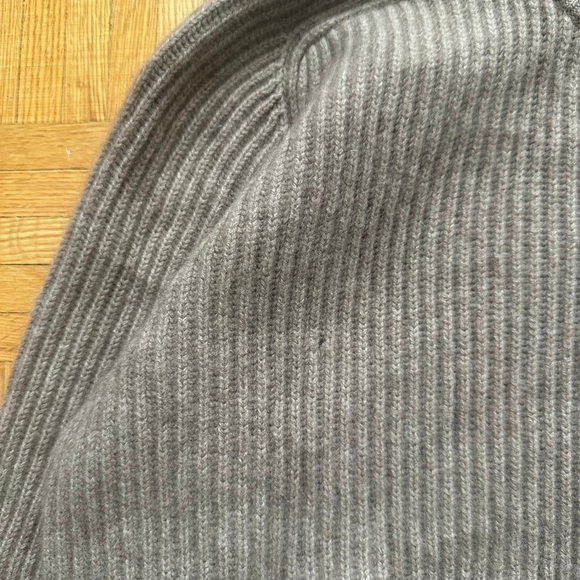 Brunello Cucinelli Men 100% Cashmere Cardigan Sweater *Damage - Holes* - Picture 8 of 9